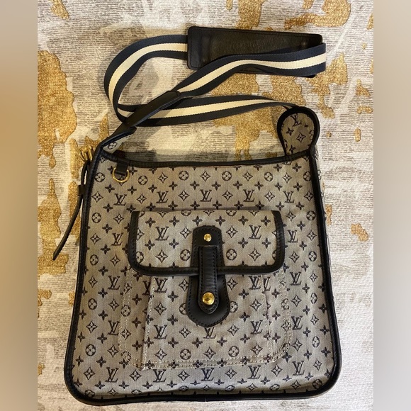 Louis Vuitton Min Lin Mary Kate Crossbody Bag - Picture 1 of 7